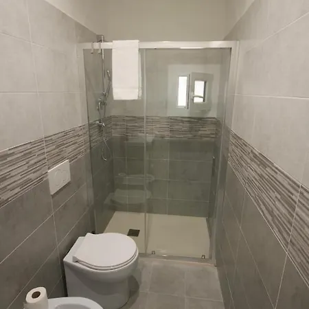 H2ome Lagaccio 4 Rooms, 2 Bathrooms, Ac, Near Principe Station Apartamento Génova