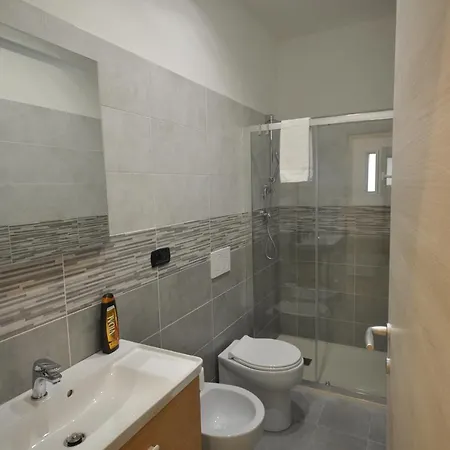 H2ome Lagaccio 4 Rooms, 2 Bathrooms, Ac, Near Principe Station Apartamento *