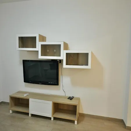 H2ome Lagaccio 4 Rooms, 2 Bathrooms, Ac, Near Principe Station Apartamento